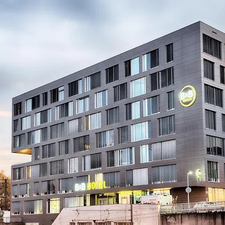 Hotel B&B Hotel Ulm 3*